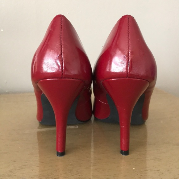 Va va va voom, RED HEELS - Picture 5 of 6